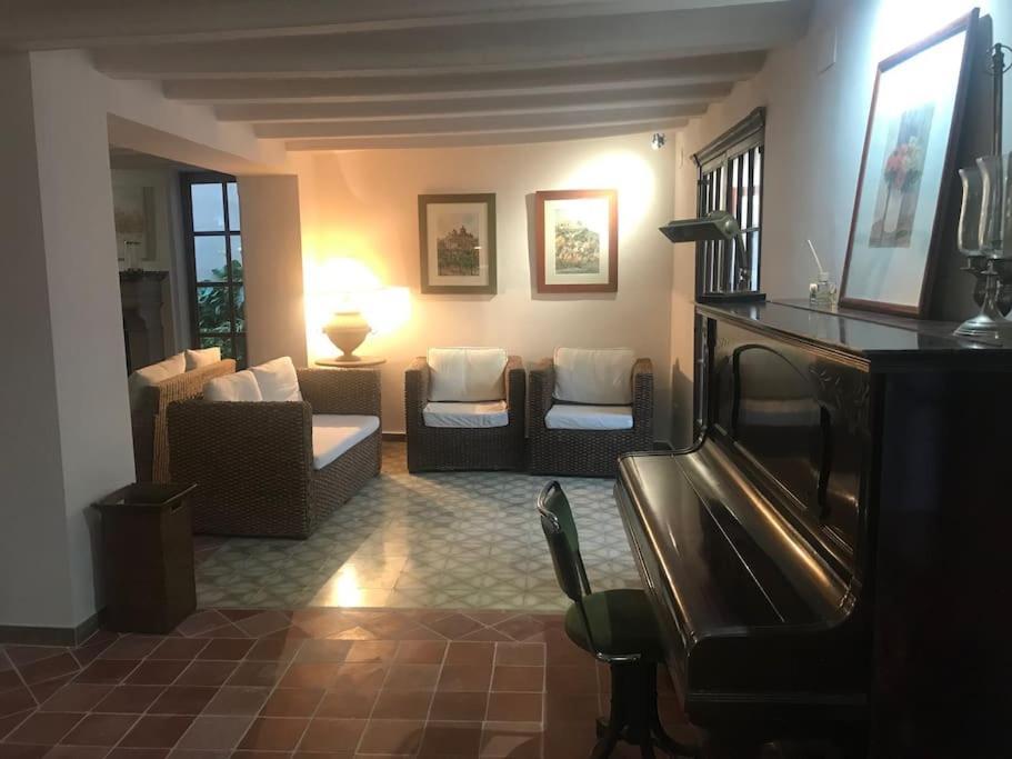 Ca Margalef - Casa Rural Con Encanto Ginestar Exterior foto